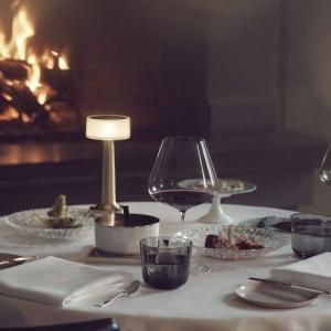 Беспроводной светильник WC400G (золото)